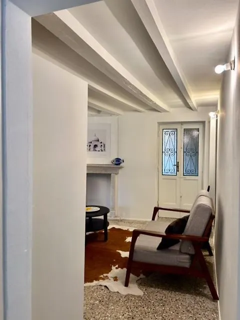Le Lampade Di Brienno Apartment 0*,  Italy