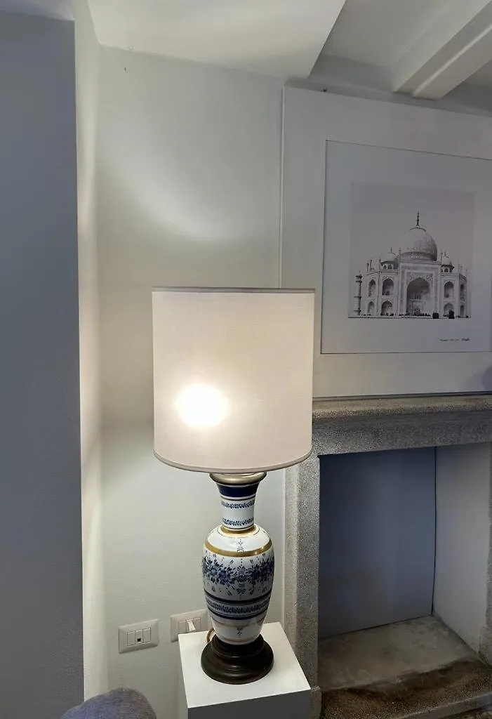 Le Lampade Di Brienno Apartment