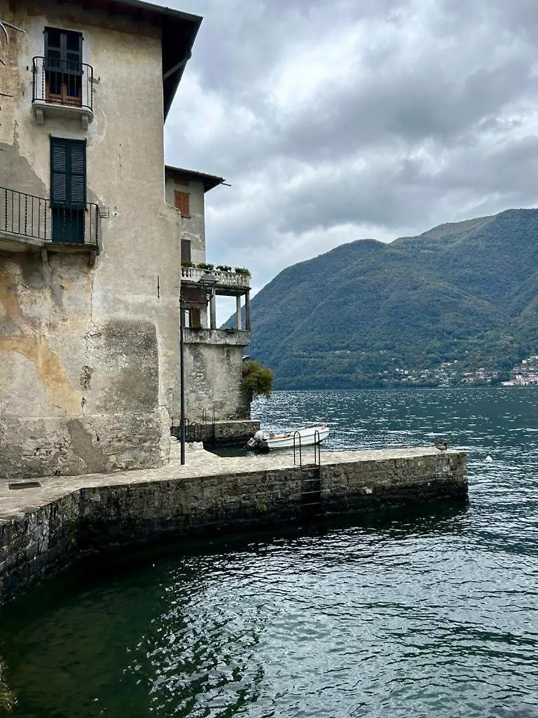 Le Lampade Di Brienno Apartment