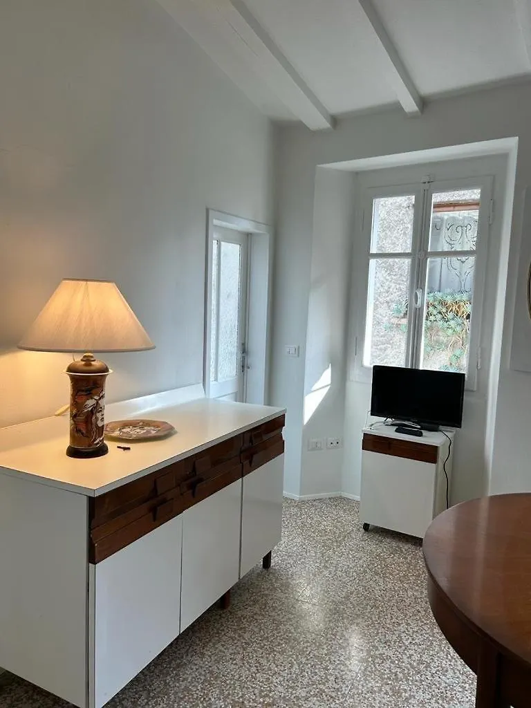Le Lampade Di Brienno Apartment